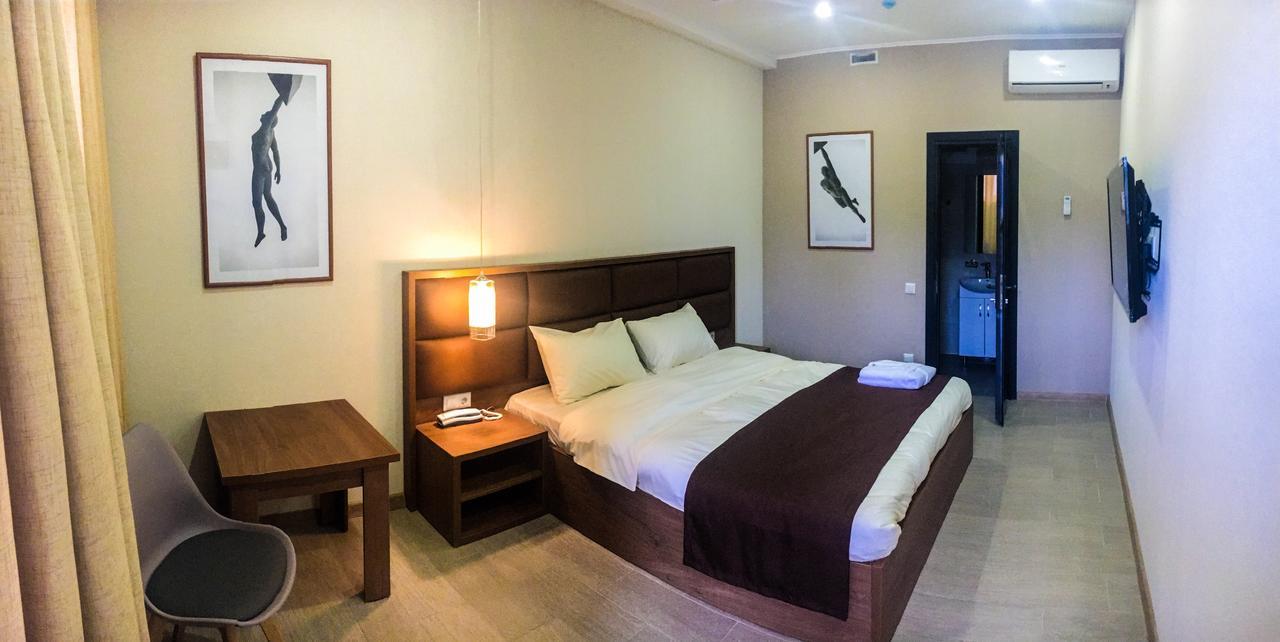 Concord Hotel Bichkek Extérieur photo